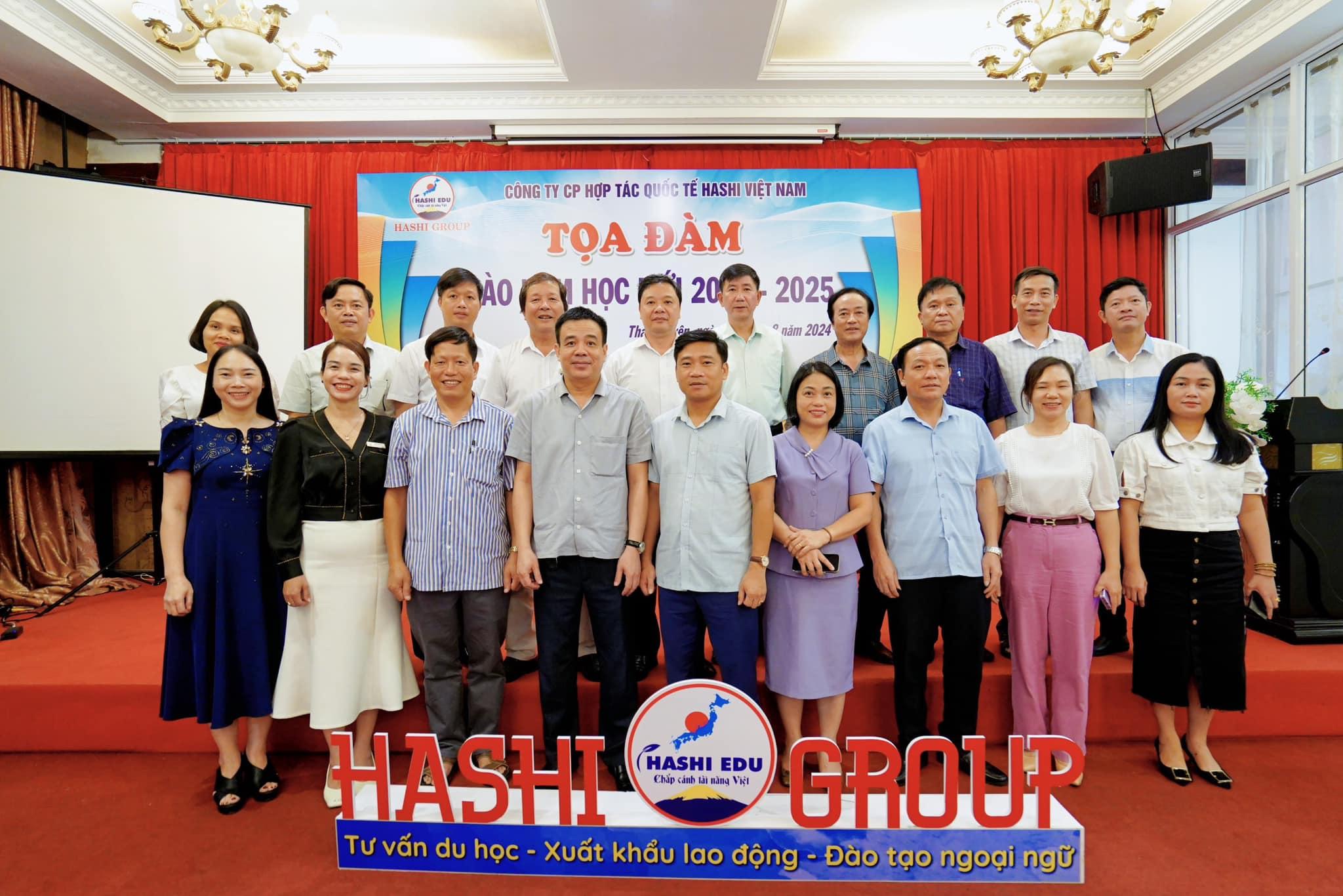 BUỔI TOẠ ĐÀM - GẶP MẶT GIỮA BAN LÃNH ĐẠO CÁC TRƯỜNG THPT, TTGDNN-GDTX TRÊN ĐỊA BÀN TỈNH THÁI NGUYÊN VÀ HASHI GROUP