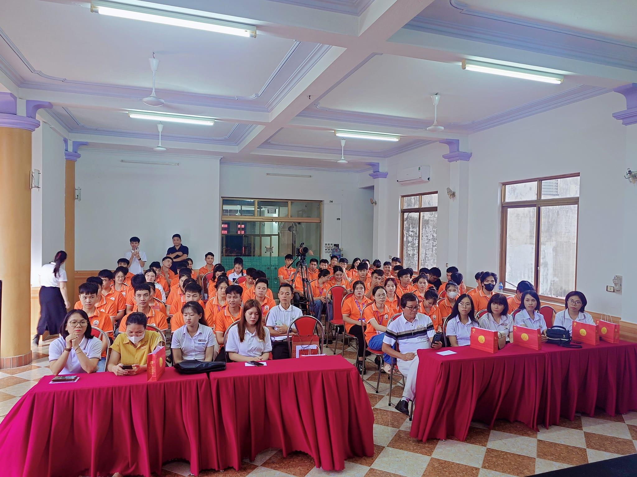 HASHI GROUP QUYÊN GÓP ỦNG HỘ ĐỒNG BÀO VÙNG LŨ