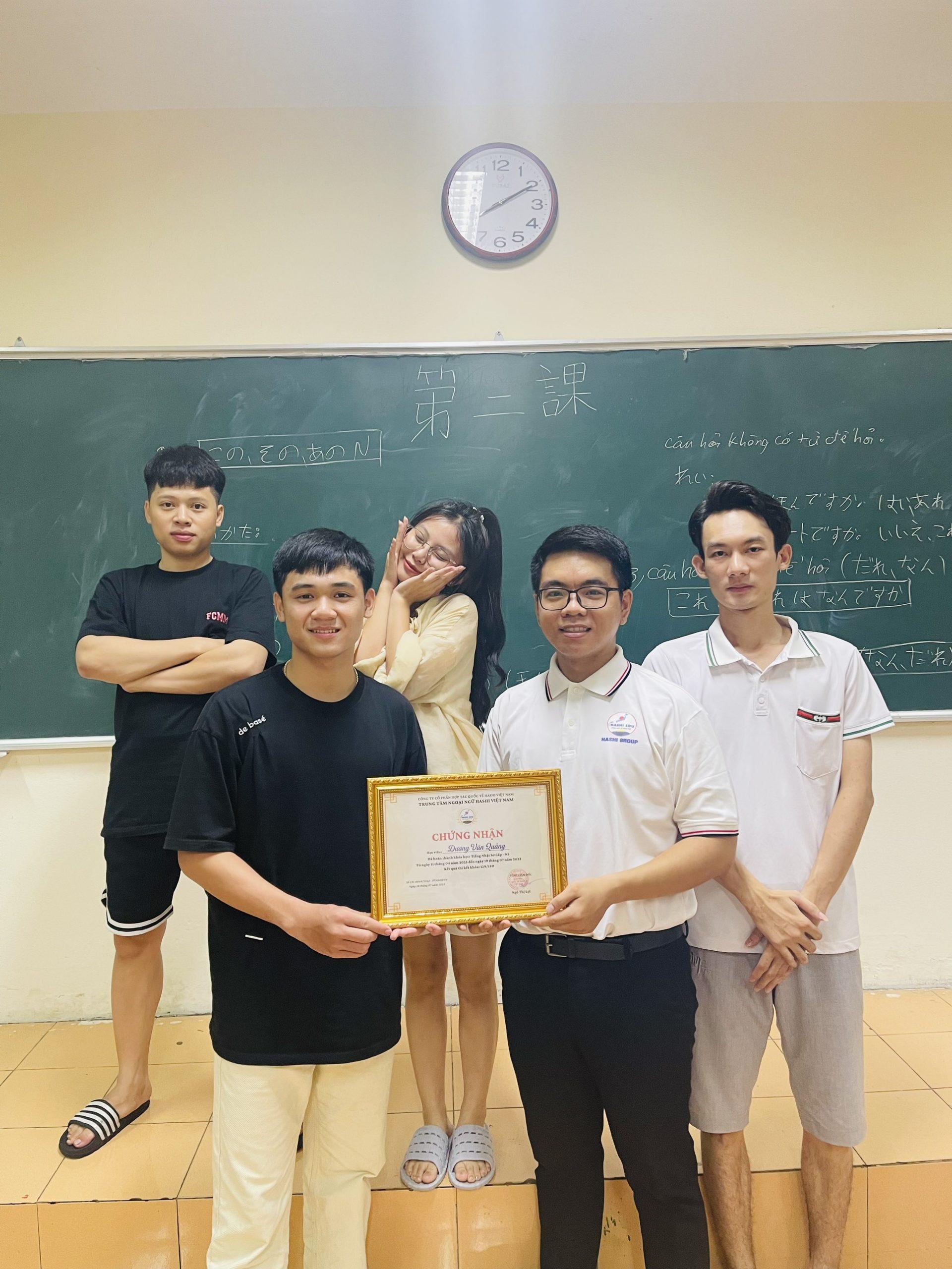 Trao chứng nhận N5 dành cho các bạn học viên K53 Nhật Bản